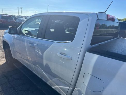 Used 2020 Chevrolet Colorado LT AWD/4WD image 18