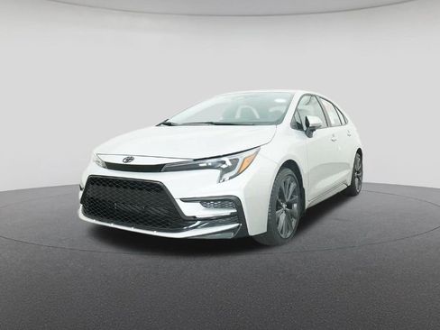 New 2026 Toyota Corolla SE image 32