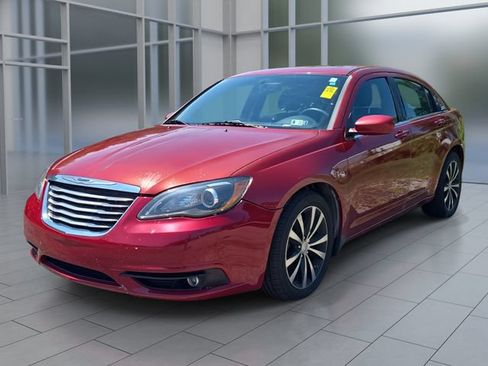 Used 2014 Chrysler 200 Touring w/ 200 S Group FWD image 1