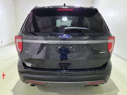 Used 2017 Ford Explorer XLT w/ Equipment Group 202A image 26