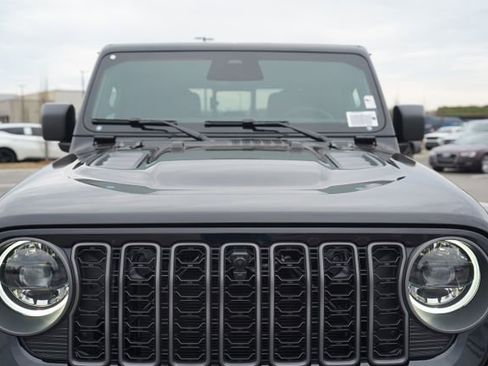 New 2026 Jeep Gladiator Rubicon AWD/4WD image 38