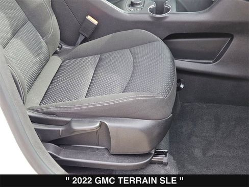 Used 2022 GMC Terrain SLE w/ Driver Convenience Package image 32