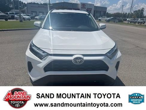 Used 2025 Toyota RAV4 XLE FWD image 7