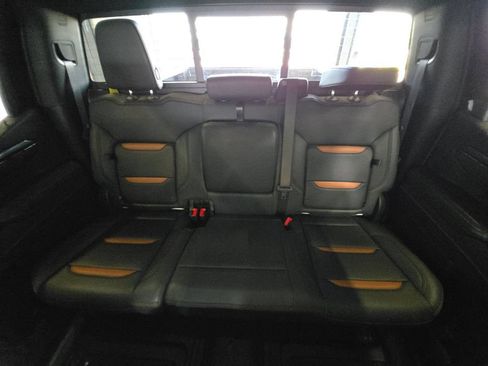 Certified 2025 GMC Sierra 1500 AT4 w/ Technology Package AWD/4WD image 22