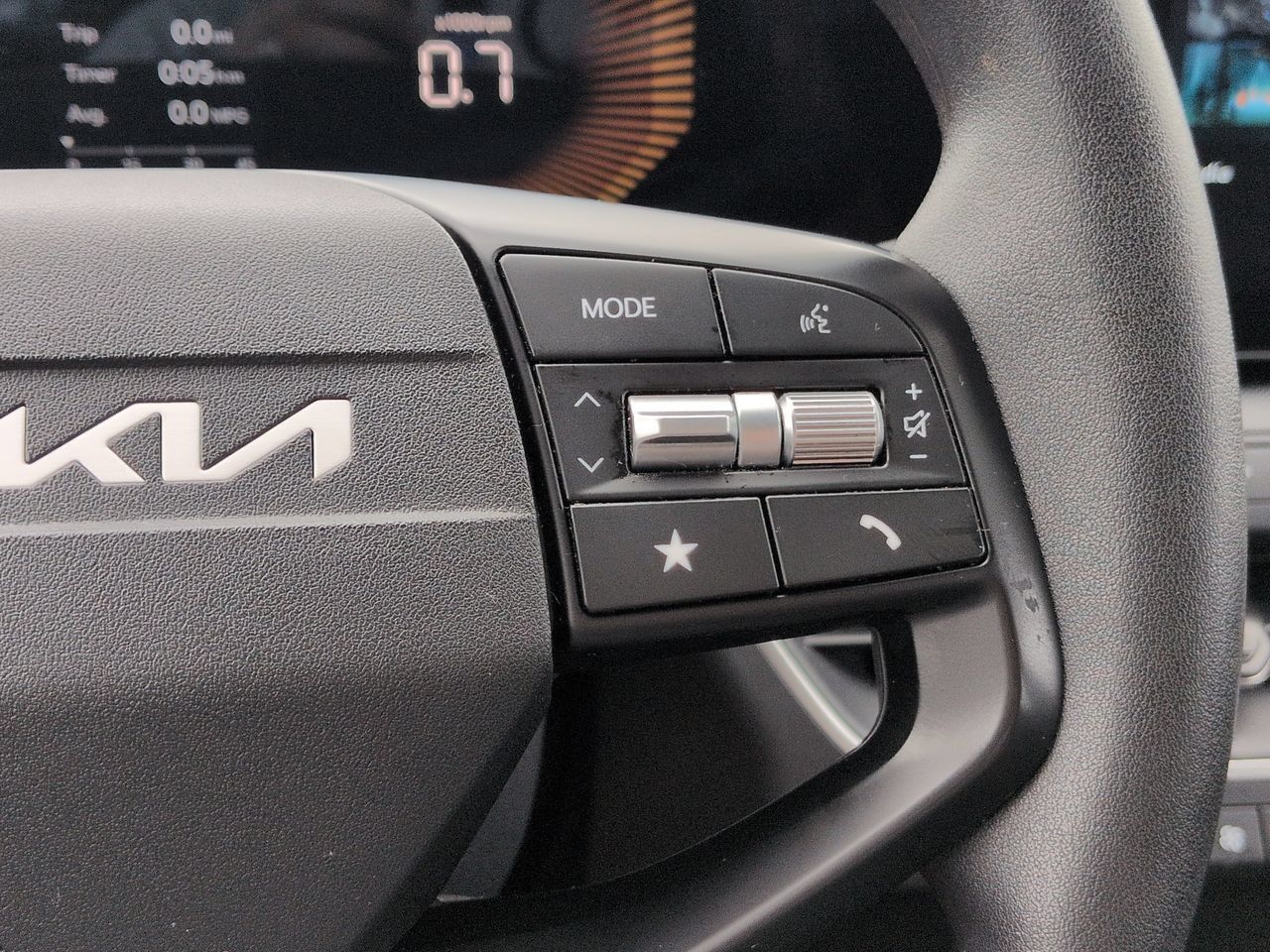 Used 2025 Kia K4 FWD image 23