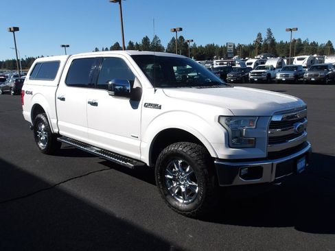 Used 2015 Ford F150 Lariat w/ Equipment Group 502A Luxury AWD/4WD image 7