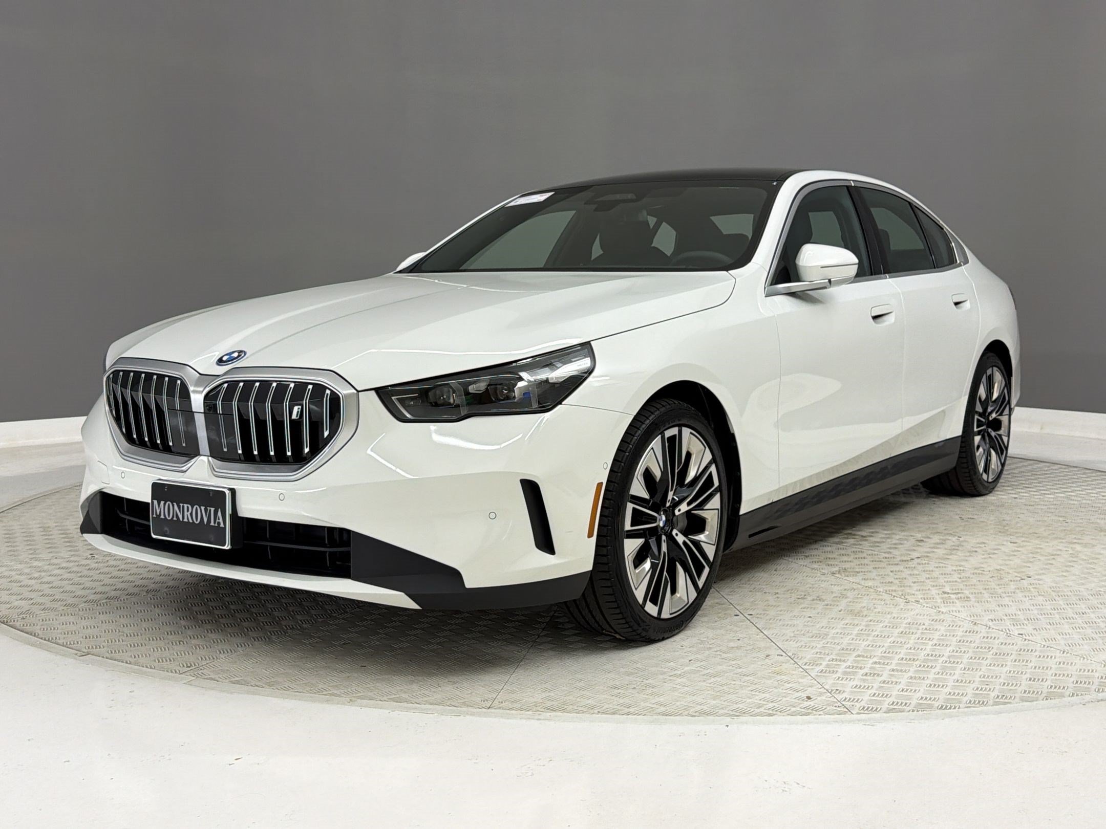 Used 2026 BMW i5 eDrive40 RWD image 26