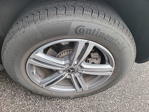 Certified 2022 Mercedes-Benz GLC 300 image 7