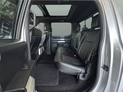 Used 2019 Ford F150 Lariat w/ Equipment Group 502A Luxury AWD/4WD image 16