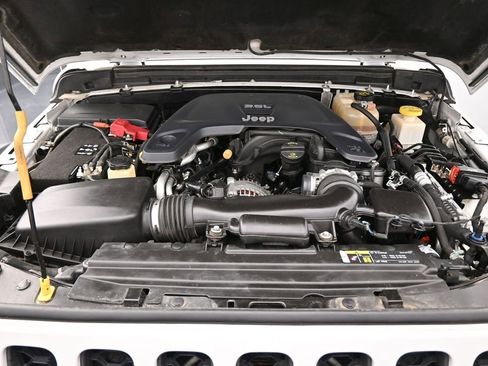 Used 2020 Jeep Gladiator Rubicon AWD/4WD image 26