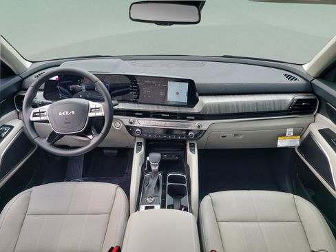New 2025 Kia Telluride EX w/ EX Captain's Chair Package image 13