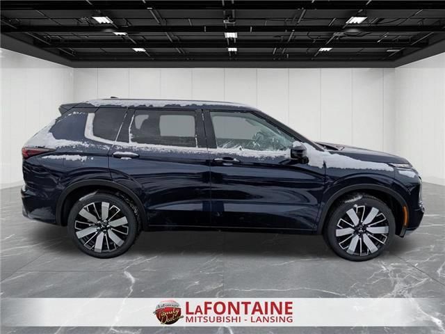 New 2026 Mitsubishi Outlander SEL AWD/4WD image 6