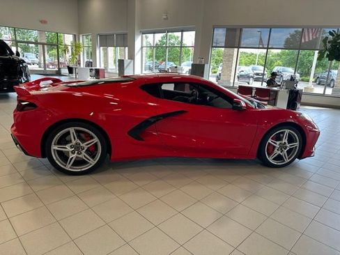Used 2024 Chevrolet Corvette Stingray Preferred Cpe w/ Z51 Performance Package RWD image 8