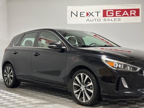 Used 2018 Hyundai Elantra GT w/ Tech Package 03 image 2