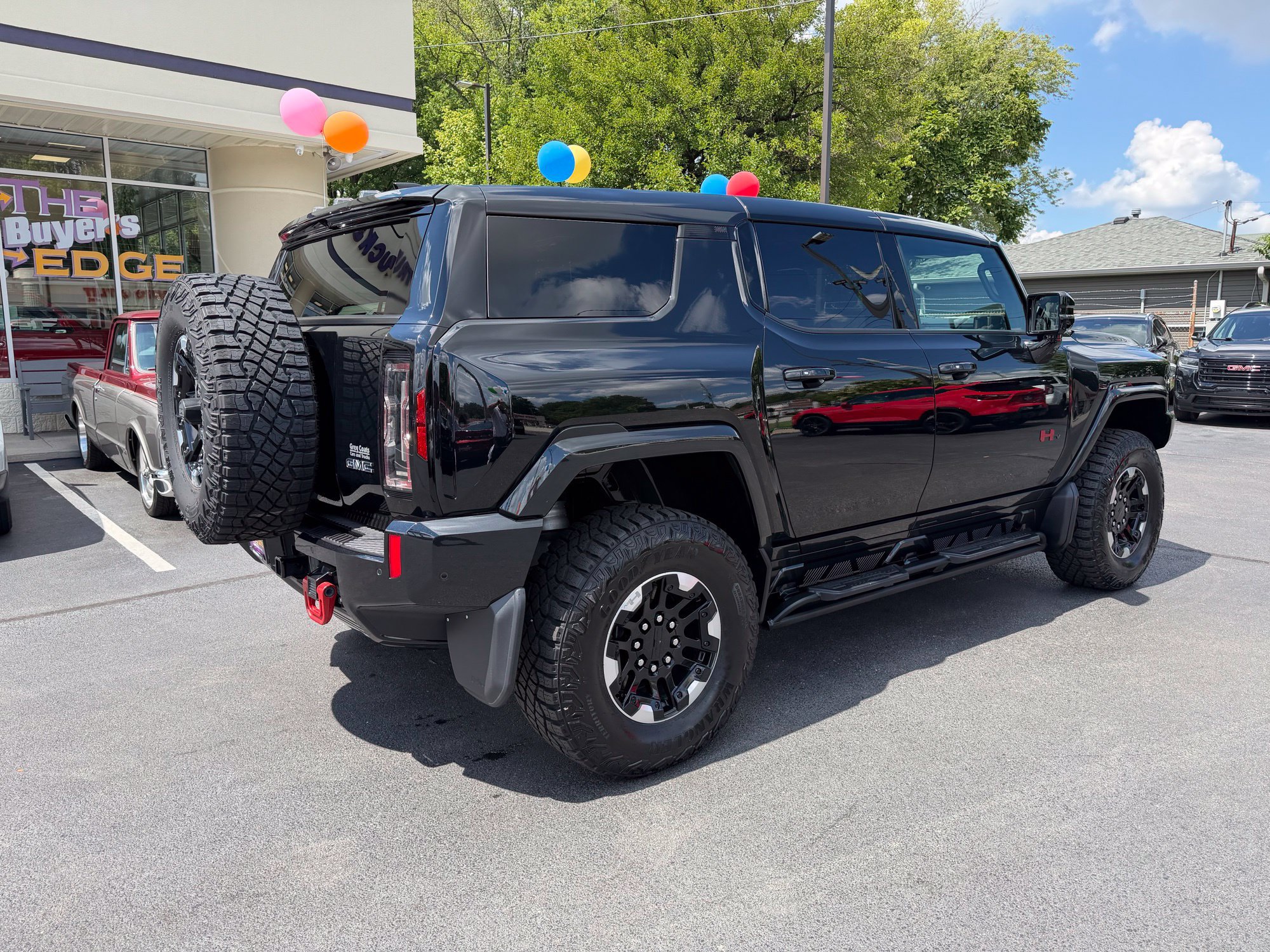 Used 2024 GMC Hummer EV 2X w/ Extreme Off-Road Package AWD/4WD image 6