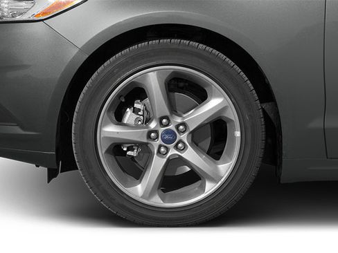 Used 2014 Ford Fusion SE w/ Equipment Group 202A FWD image 10
