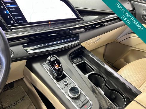 Used 2024 Cadillac Escalade Premium Luxury w/ LPO, Floor Liner Package AWD/4WD image 4