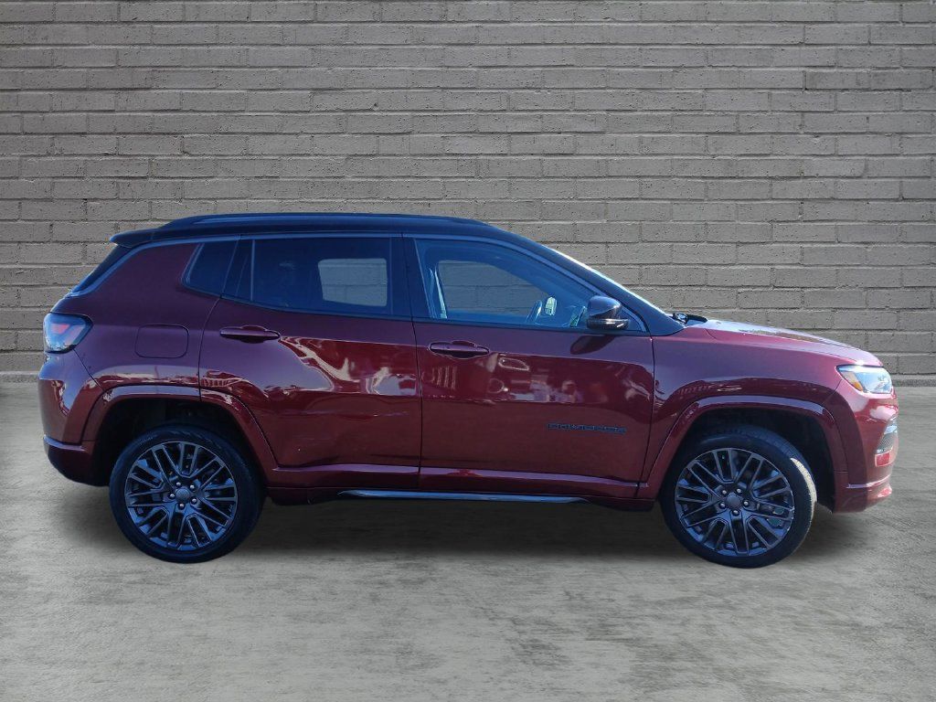 Used 2022 Jeep Compass High Altitude AWD/4WD image 6