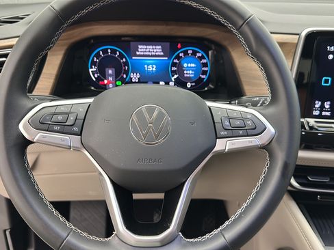 Used 2026 Volkswagen Atlas SE AWD/4WD image 16