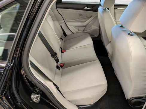 Used 2019 Volkswagen Jetta FWD image 22