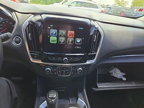 Used 2019 Chevrolet Traverse Premier w/ Driver Confidence II Package FWD image 20