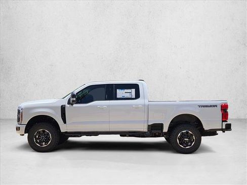 New 2026 Ford F250 XLT w/ XLT Premium Package AWD/4WD image 9