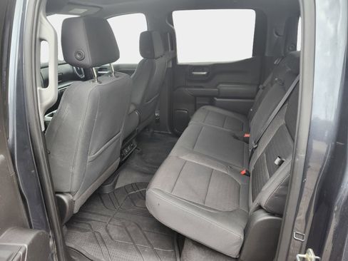 Used 2021 Chevrolet Silverado 1500 LT w/ Convenience Package II image 24