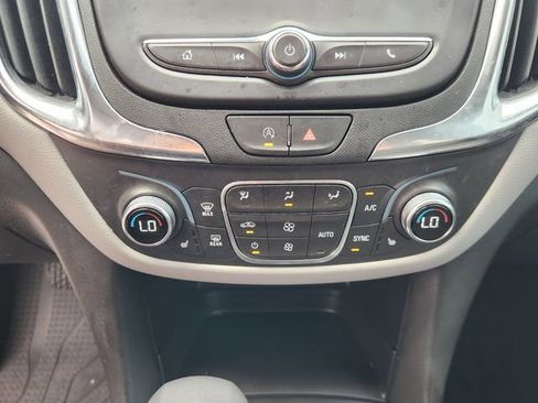 Used 2024 Chevrolet Equinox LT w/ LPO, Floor Liner Package image 18