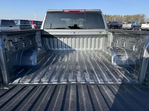 Used 2021 Chevrolet Silverado 1500 Custom image 10