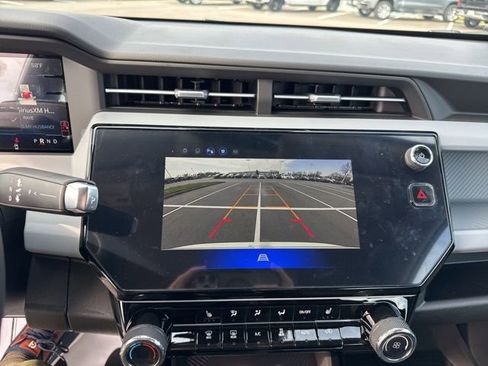New 2027 Chevrolet Bolt LT w/ Comfort Package FWD image 29