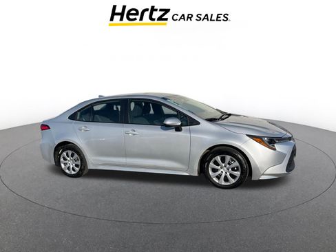 Used 2025 Toyota Corolla LE image 1