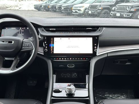 New 2026 Jeep Grand Cherokee L Limited image 16