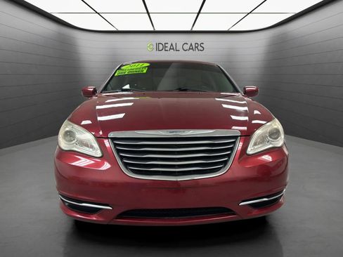 Used 2011 Chrysler 200 LX FWD image 2