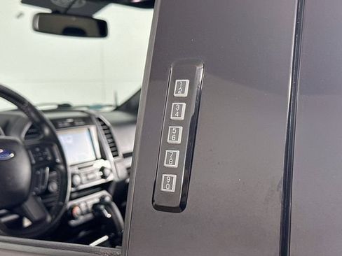 Used 2018 Ford F150 XLT w/ Equipment Group 302A Luxury AWD/4WD image 22
