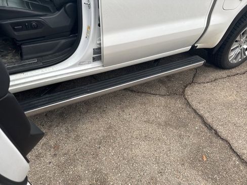 Used 2021 GMC Sierra 1500 Denali w/ Denali Ultimate Package image 11