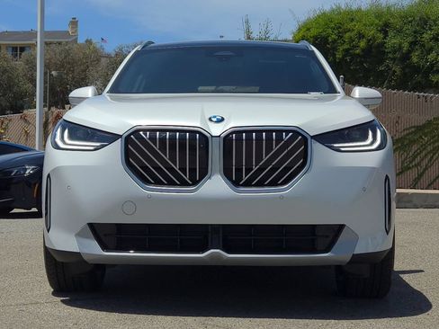 New 2026 BMW X3 xDrive30i w/ Premium Package AWD/4WD image 2