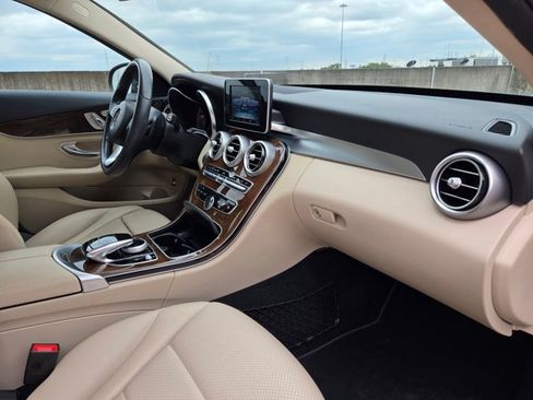 Used 2016 Mercedes-Benz C 300 Sedan image 12