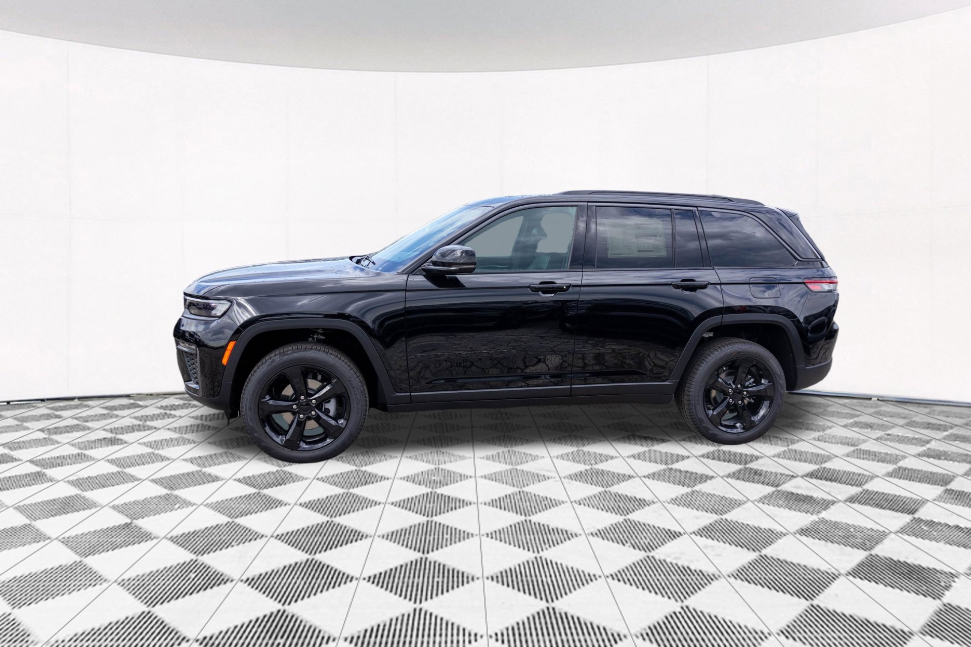 New 2026 Jeep Grand Cherokee Limited w/ Limited Altitude Package AWD/4WD image 10