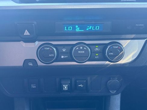 Used 2021 Toyota Tacoma SR5 image 26