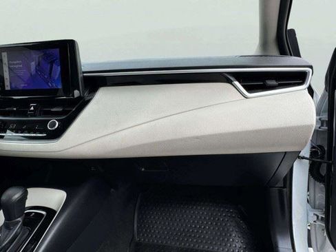 Used 2023 Toyota Corolla LE FWD image 56