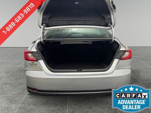 Used 2025 Toyota Camry LE FWD image 13