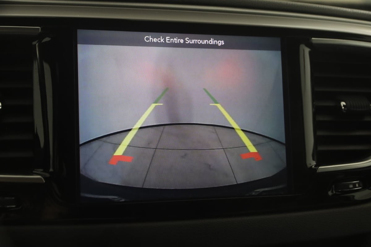 Used 2019 Chrysler Pacifica Touring-L Plus w/ S Appearance Package FWD image 10