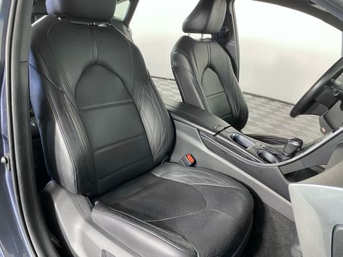Used 2021 Toyota Avalon Limited w/ Advanced Safety Package FWD image 16