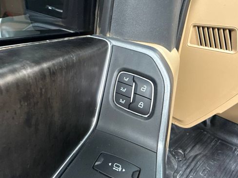 Used 2024 Ford F350 Lariat w/ Chrome Package AWD/4WD image 15
