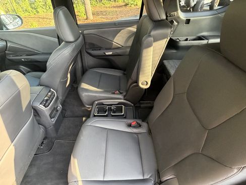 Certified 2025 Lexus TX 350 FWD w/ Technology Package image 31