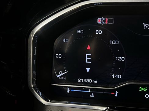 Used 2024 GMC Sierra 3500 SLE image 18