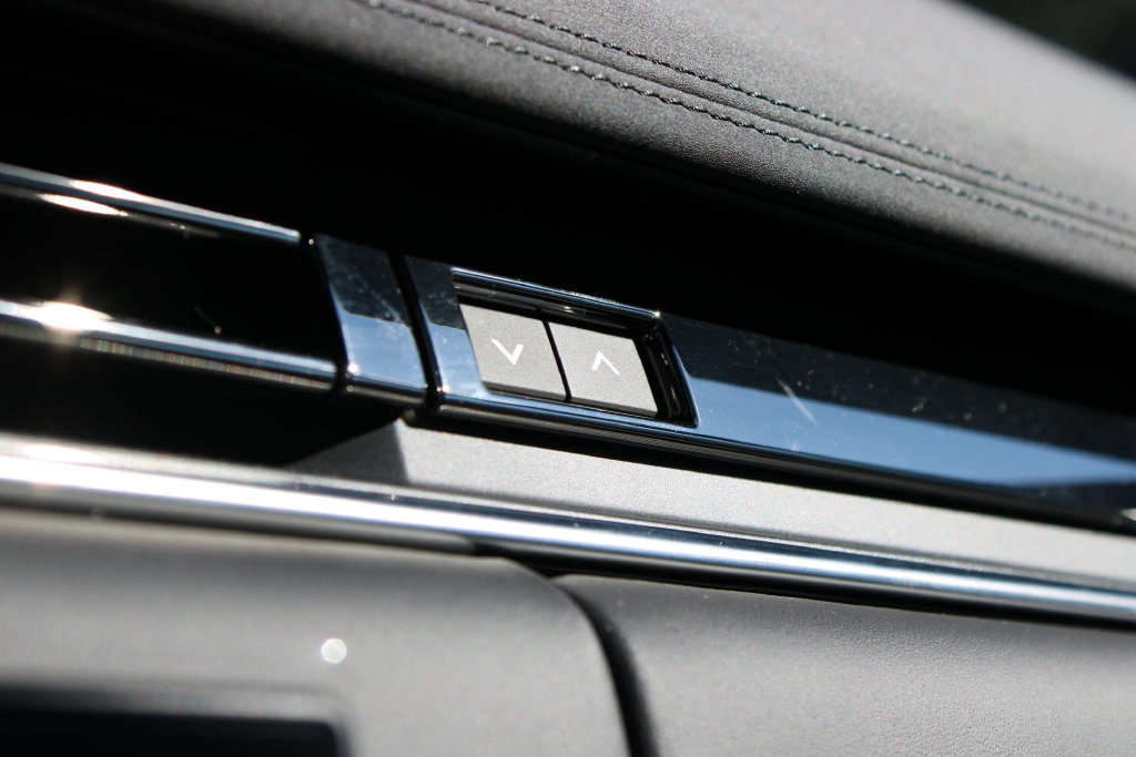 New 2026 Land Rover Range Rover SE AWD/4WD image 24