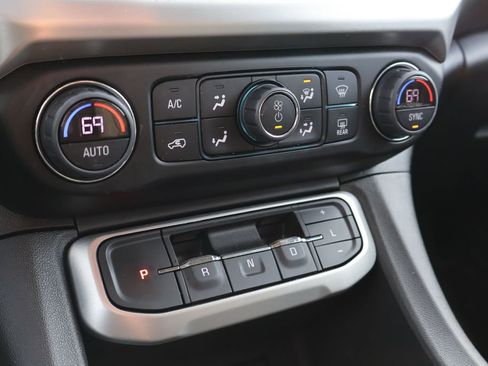 Used 2023 GMC Acadia SLE w/ Driver Convenience Package AWD/4WD image 14