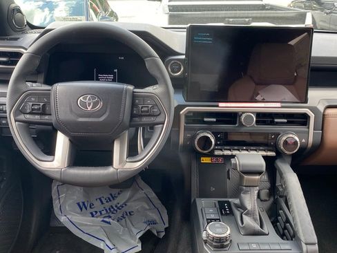 New 2026 Toyota 4Runner 4WD image 8