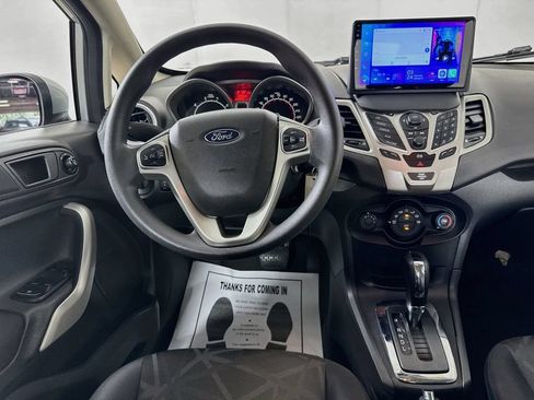 Used 2013 Ford Fiesta SE FWD image 25